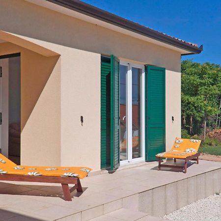 Hotel Kastel Pineta in Sveti Martin * Istrien Nedeščina Exterior foto